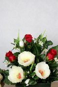 Fleurs artificielles pour cimetière - Jardinière de roses et magnolias
