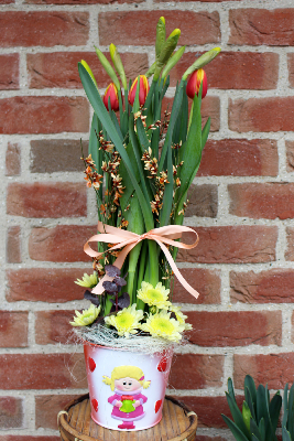 Fête des Grands-Mères - Compositions de tulipes, jonquilles et genêt