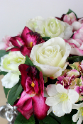 Fleurs artificielles pour cimetière - Coupe de lys, roses et hortensias