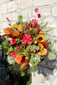 TOKYO - Bouquet de dahlias et de tournesols