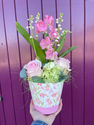 Composition roses et muguet