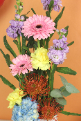 SAINT-VALENTIN - Composition de fleurs pastel