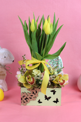 PÂQUES - Composition de tulipes