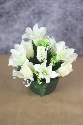 Fleurs artificielles pour cimetière - Coupe de roses, lys et gypso