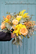 LISBONNE - Bouquet de fleurs jaune