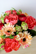 Fleurs artificielles pour cimetière - Coupe de renoncules et gerberas