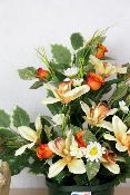 Fleurs artificielles pour cimetière - Coupe de fleurs orangées