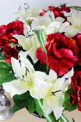 Fleurs artificielles pour cimetière - Coupe de lys, roses et anémones