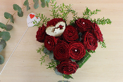 ALMA - Composition de roses rouges en forme de cœur 