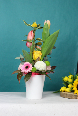 COMPOSITION DE FLEURS PRINTENIERES