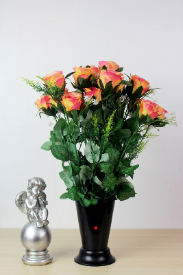 Fleurs artificielles pour cimetière - Cône de roses boutons 