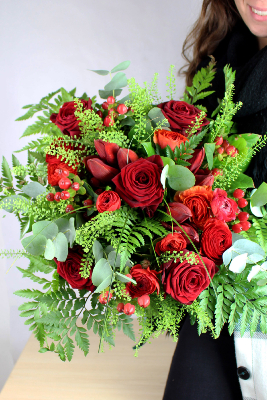 MADRID - Bouquet de fleurs rouge