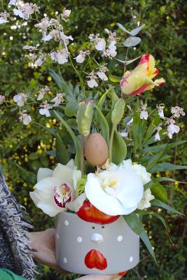 PÂQUES - Composition d'orchidées
