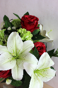 Fleurs artificielles pour cimetière - Cône de lys, roses et hortensias